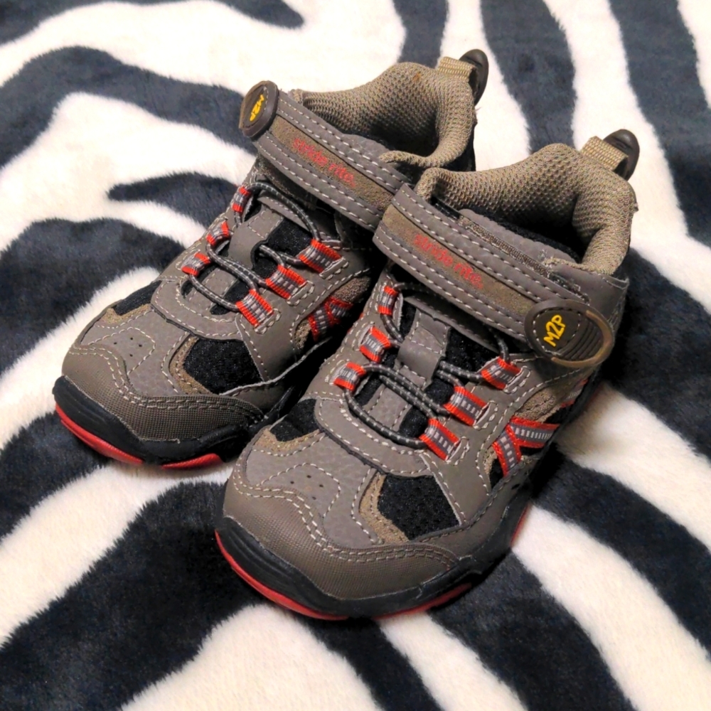 Made 2 play hiking shoes